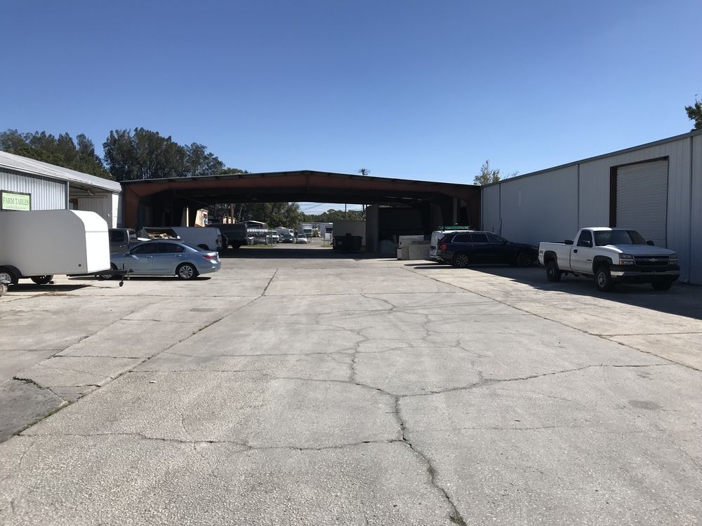 Drew Park Industrial Warehouse: 5010 N Coolidge Ave, Tampa, FL 33614